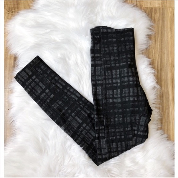 Lysse High Waist Plaid Print Leggings size Medium - Picture 3 of 7